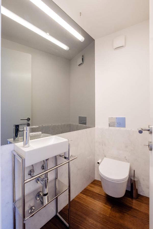Boutique Rentals- Bliss By The Sea Apt- Ocean Views In Foz Beach OOporto Esterno foto