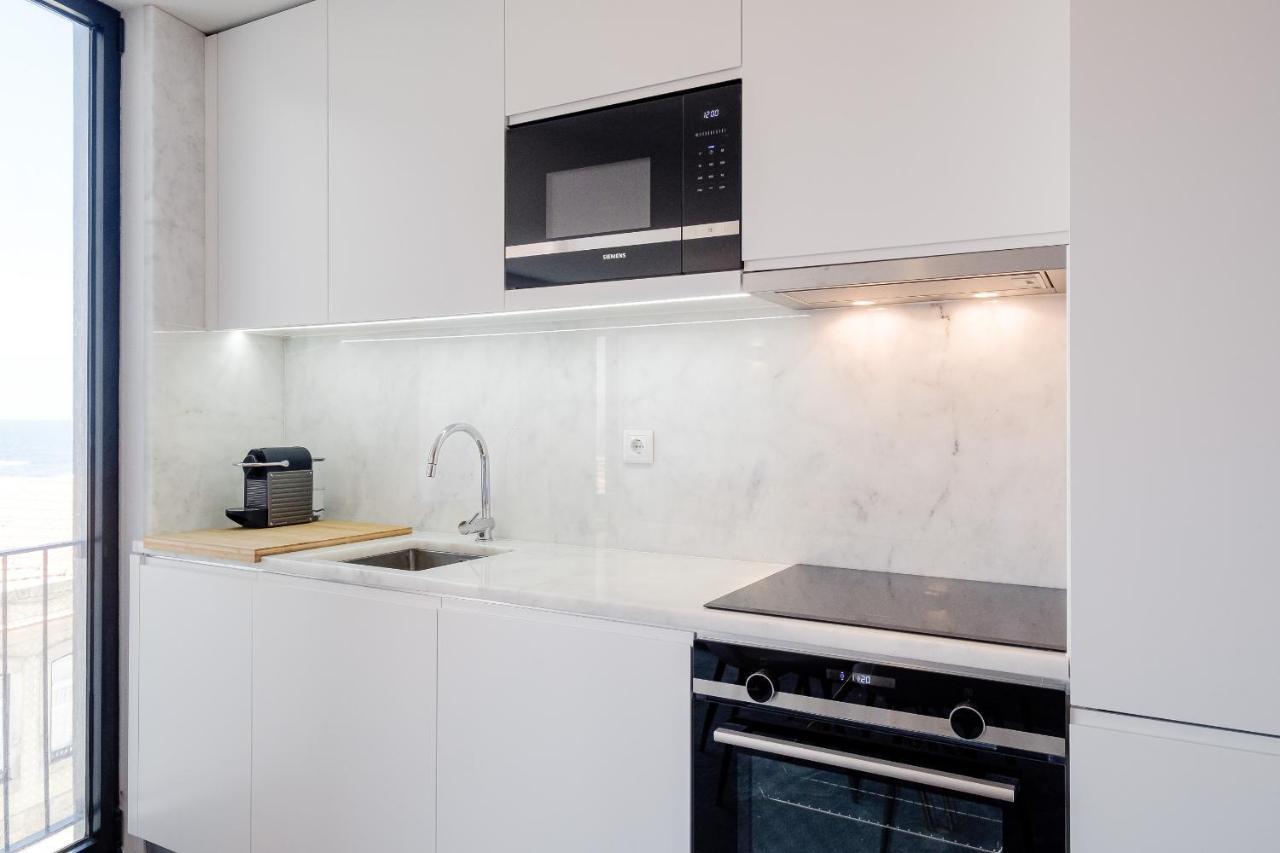 Boutique Rentals- Bliss By The Sea Apt- Ocean Views In Foz Beach OOporto Esterno foto