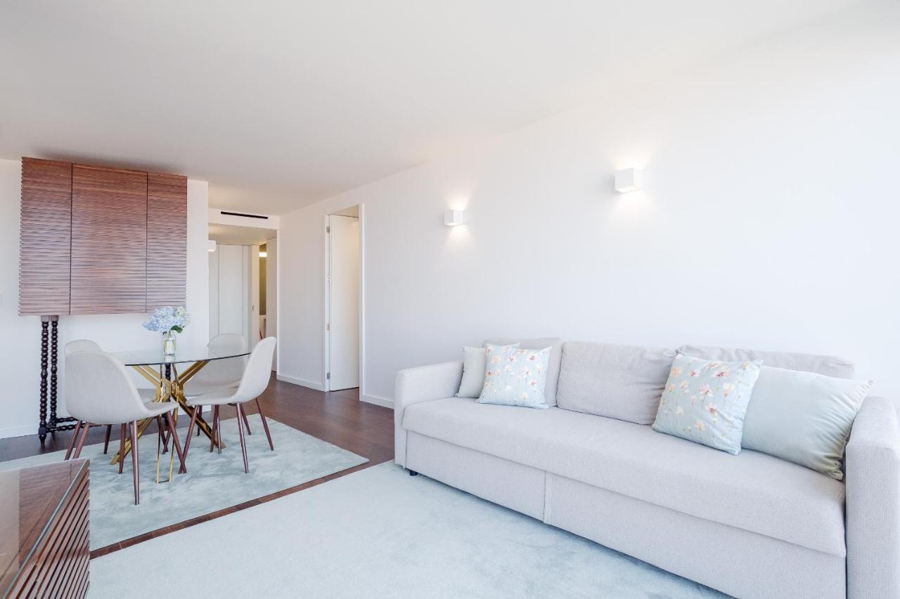 Boutique Rentals- Bliss By The Sea Apt- Ocean Views In Foz Beach OOporto Esterno foto