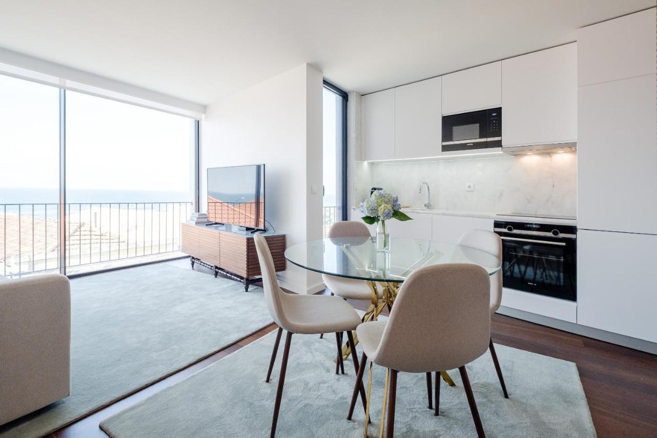 Boutique Rentals- Bliss By The Sea Apt- Ocean Views In Foz Beach OOporto Esterno foto